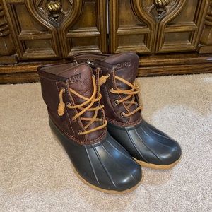 SPERRY DUCK BOOTS